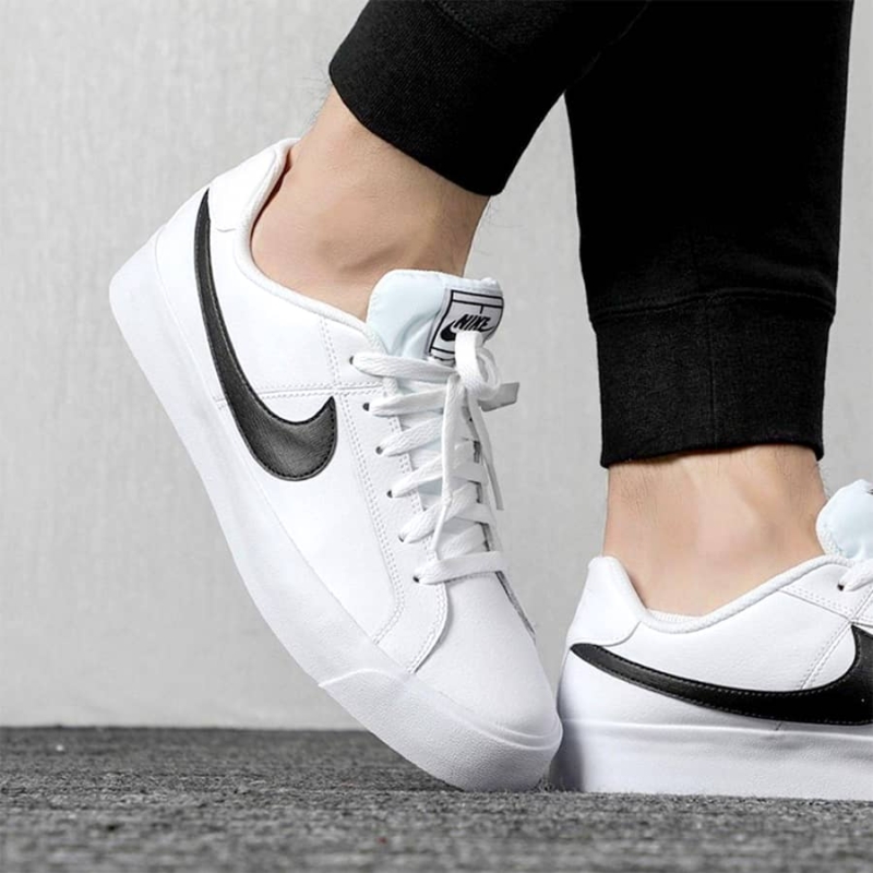 Nike Court Royale White Black