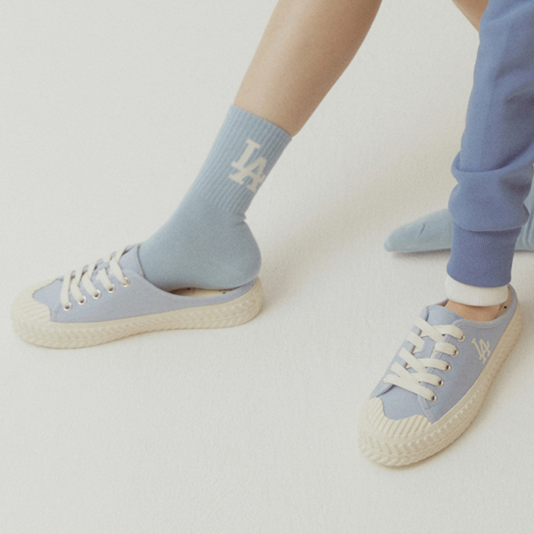 mlb mule sneakers