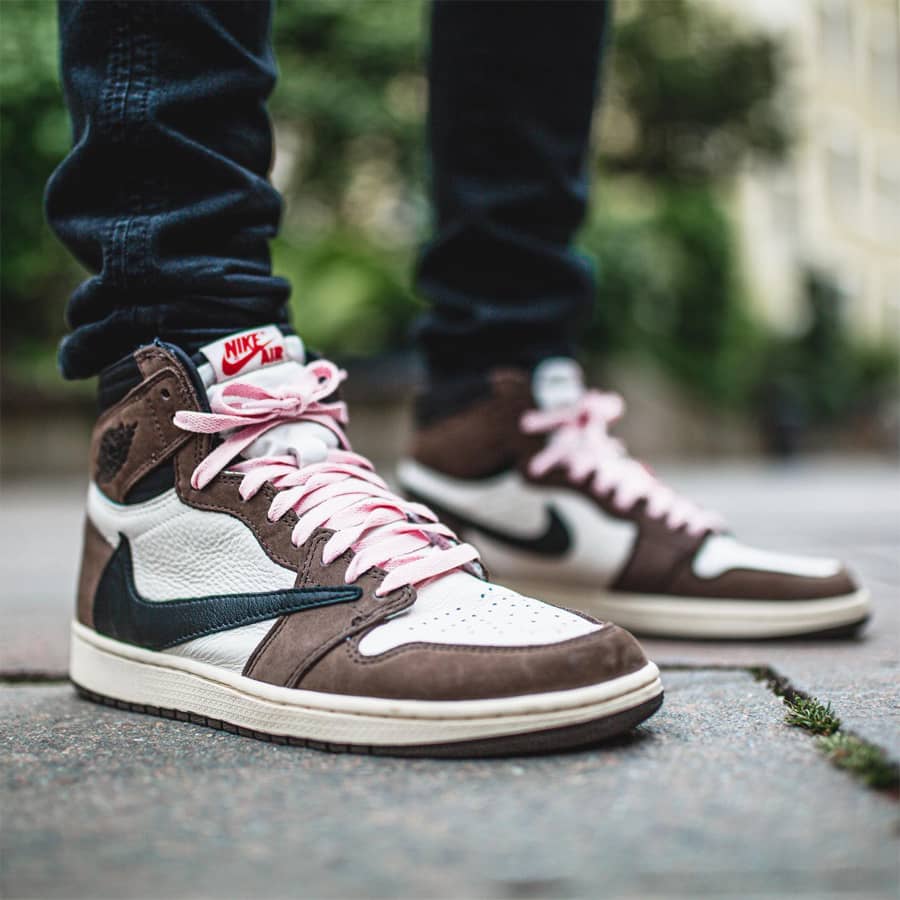 NIKE AIR JORDAN 1 HIGH TRAVIS SCOTT - スニーカー