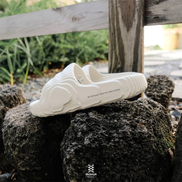 dep-adidas-adilette-22-aluminium-grey-chinh-hang-gx6950-sneakerholic