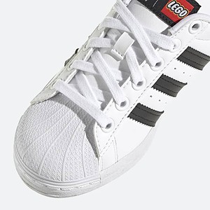 adidas-superstar-x-lego-white-black-chinh-hang-gv8885