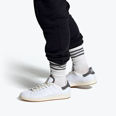 giay-adidas-stan-smith-grey-gum-GX4448-chinh-hang-sneakerholic
