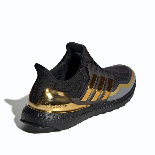 giay-adidas-ultra-boost-black-gold-EG8102-chinh-hang-sneakerholic