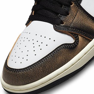 giay-nike-air-jordan-low-wear-away-DQ8422-001-chinh-hang-sneakerholic