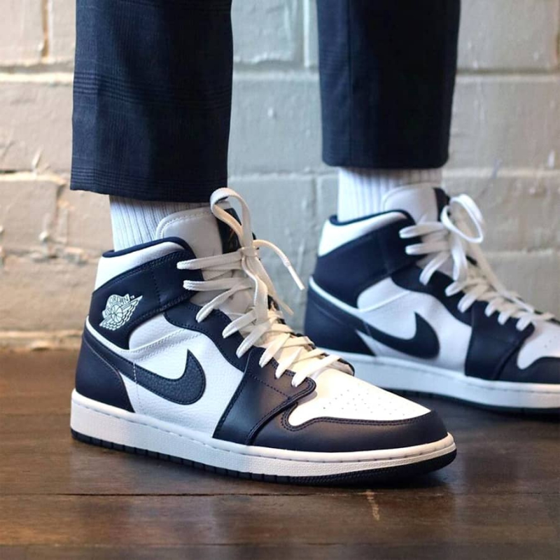 Air Jordan 1 Mid - Obsidian