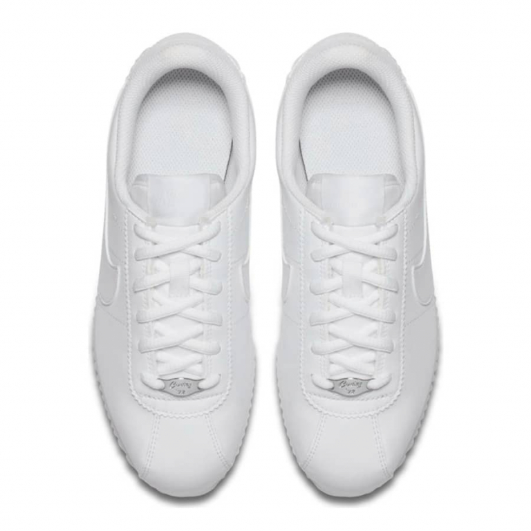 nike cortez all white on feet
