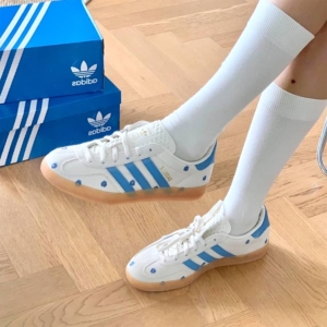 adidas-gazelle-indoor-light-blue-if4491-sneakerholic