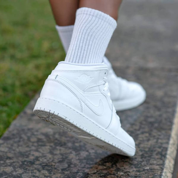 air-jordan-1-mid-triple-white-554725-130-sneakerholic