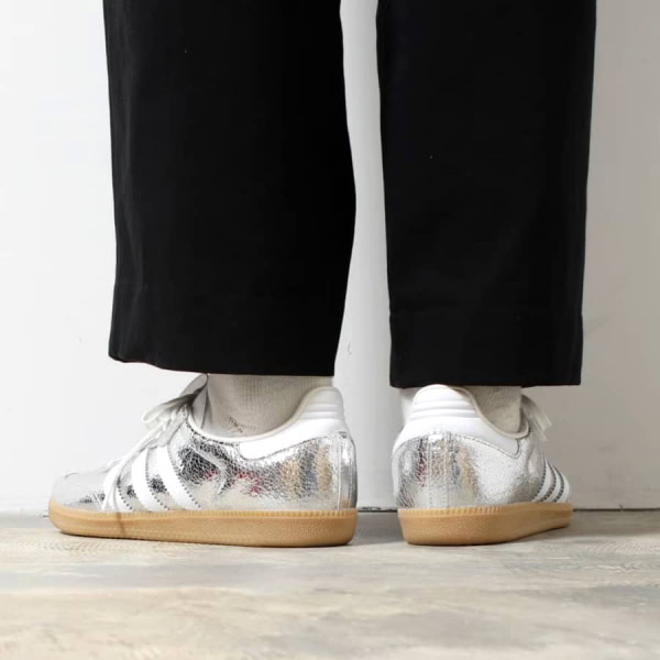 adidas-samba-og-silver-metallic-cracked-leather-jr0035-sneakerholic