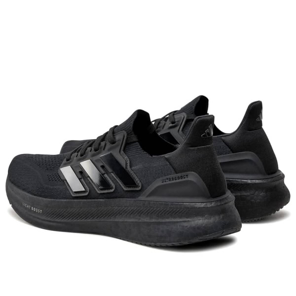 adidas-ultraboost-5-triple-black-ID8812-sneakerholic