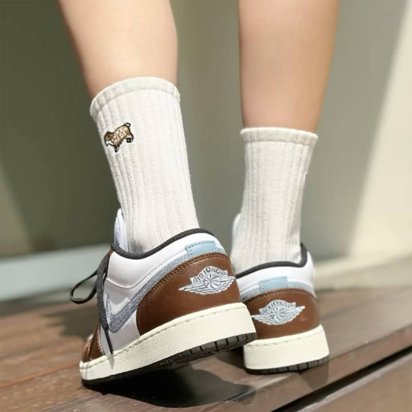 air-jordan-1-low-mocha-blue-gray-FQ8156-142-sneakerholic