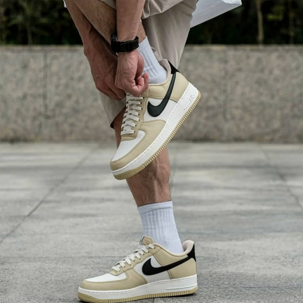 nike-air-force-1-team-gold-dv7186-700-sneakerholic