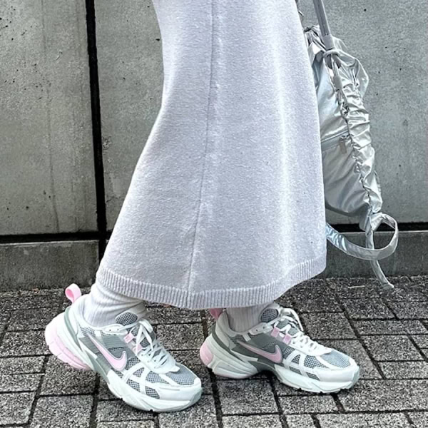 nike-v2k-run-light-pumice-pink-foam-hq4046-001-sneakerholic
